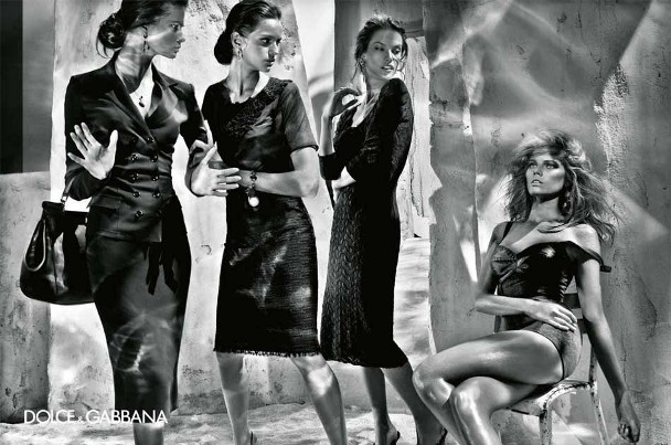 izabel goulart maryna linchuk alessandro ambrosio isabeli fontana steven klein dolce gabbana spring summer 2011 7 Dolce & Gabbana reklamna kampanja za proleće/leto 2011.