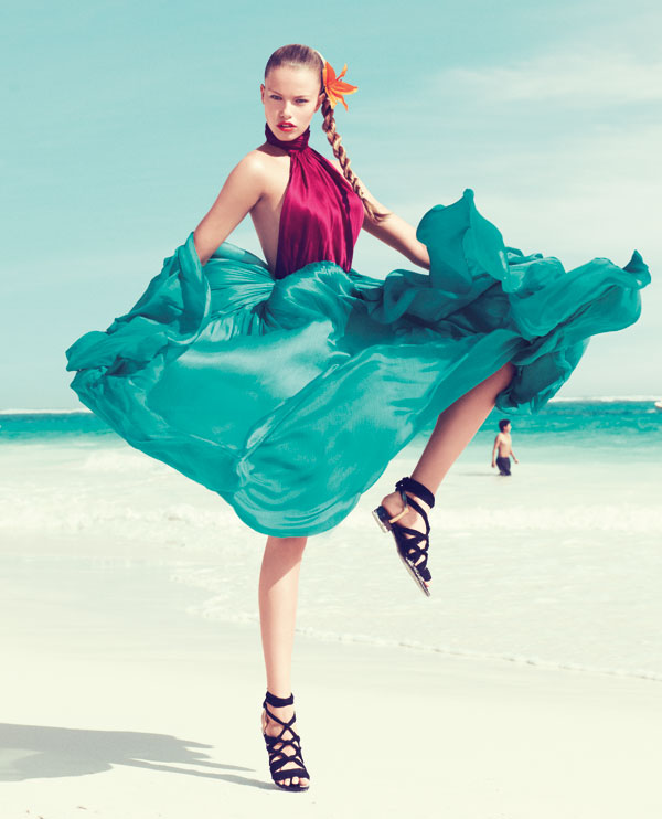 hailey bazaar 6 Harper’s Bazaar US: Žurka na plaži 