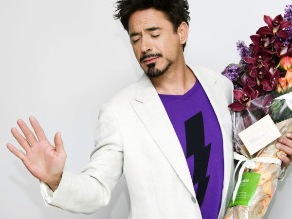 Men Male Celebrity actor Robert Downey Jr 032336  picnik U krevetu sa... Robertom Daunijem Džuniorom 