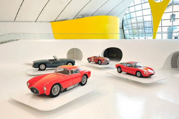 enzo ferrari museum by future systems 2 Da Vinci XXI: Čudnovati nameštaj, crvena spirala i žuti krov