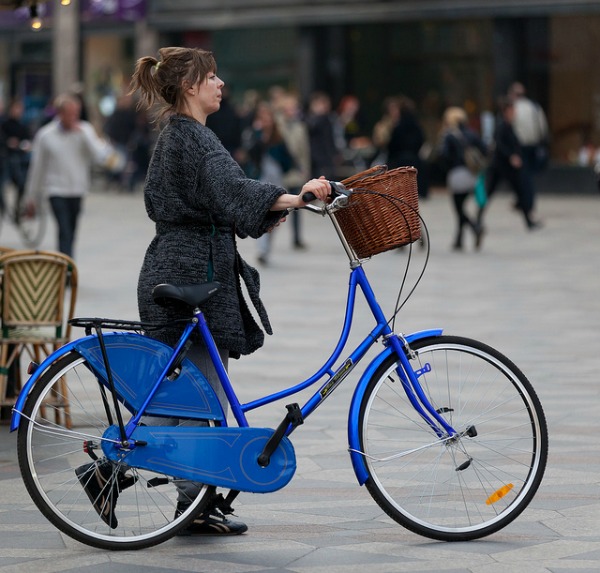 slika413 Street Style: “Pedaliranje” sa stilom 