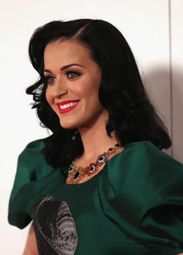 Katy Perry 2 Beauty Moments: Najlepše frizure, Katy Perry 