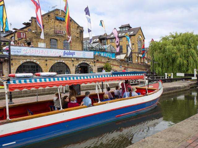 camden lock regents canal london shutterstock  medium 4x3 Šetnja svetskim prestonicama: London 