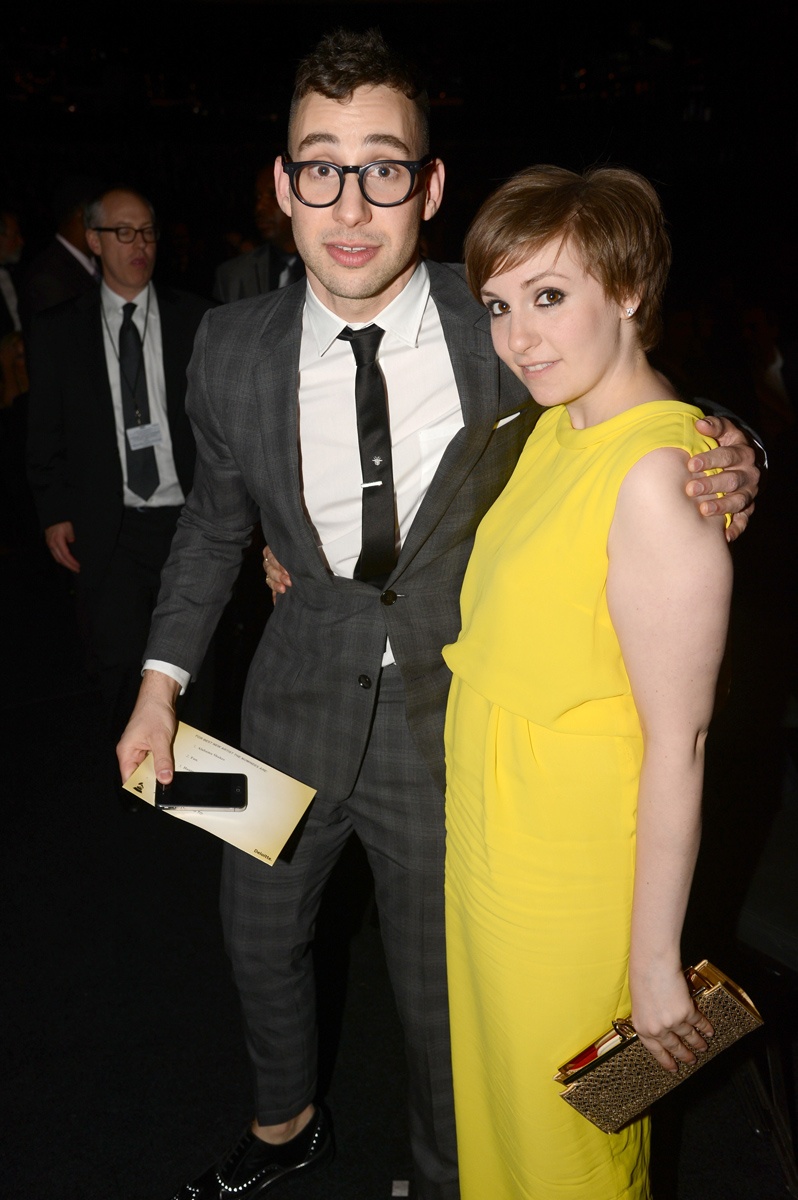 lena dunham red carpet 7 175827166198.jpg gallery max Red Carpet: Devet trenutaka Line Danem