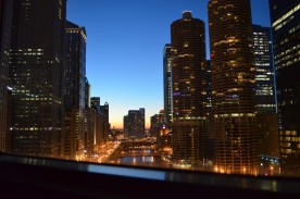 zalazak sunca u centru Cikaga