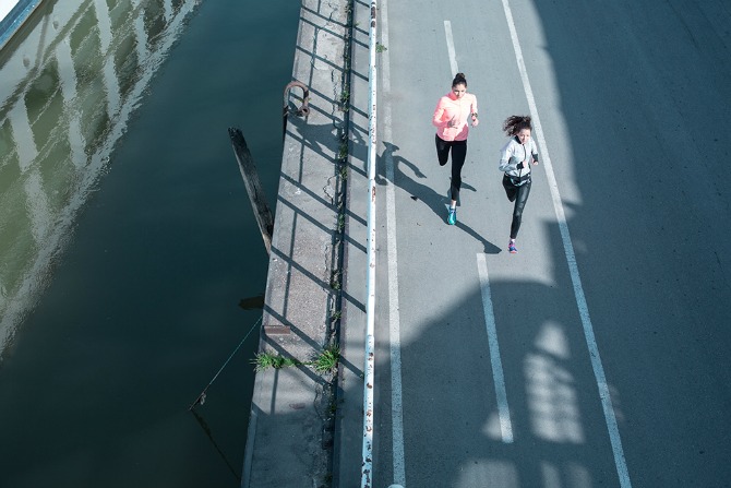 adidas Otkrivamo zašto žene trče PRVU adidas žensku trku