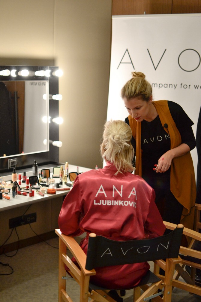 avon i ana ljubinkovic 3 Poslastica za ljubitelje mode i šminke: Nova saradnja Ane Ljubinković i kompanije Avon