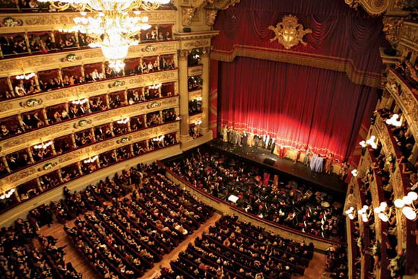 Theatre Museum at La Scala Interior view of Theatre Museum at La Scala 3546 Io amo Milano!
