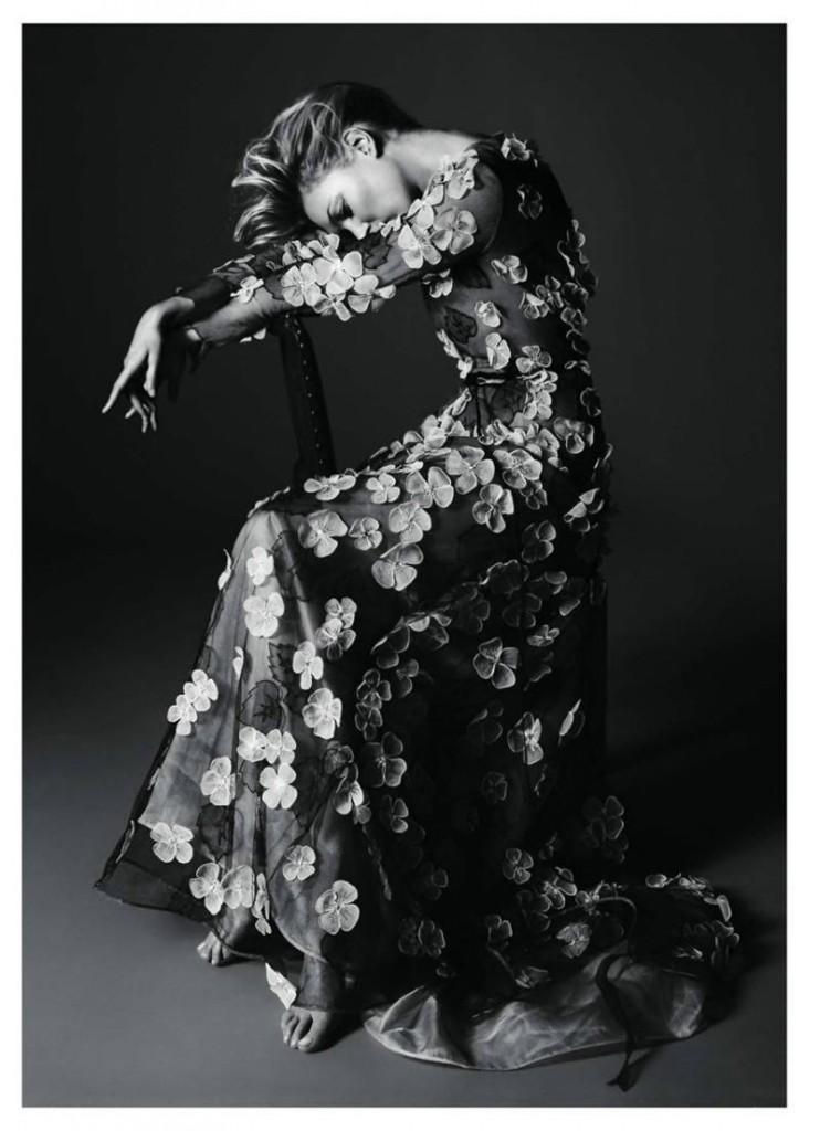kate moss4 742x1024 Kate Moss za Vogue Paris