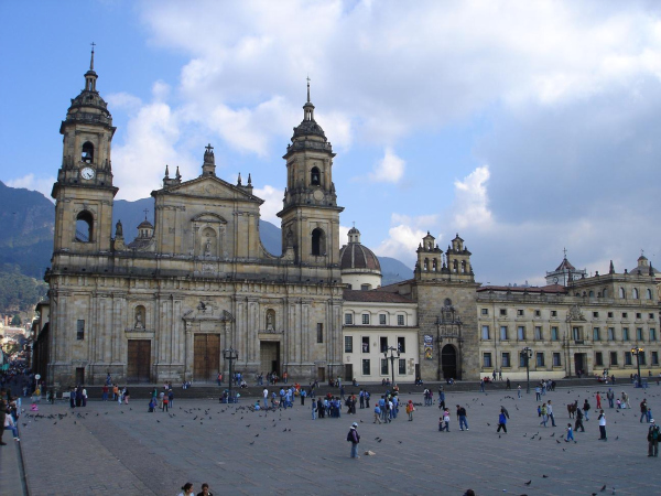 Catedral Bogota Pod suncem Bogote 