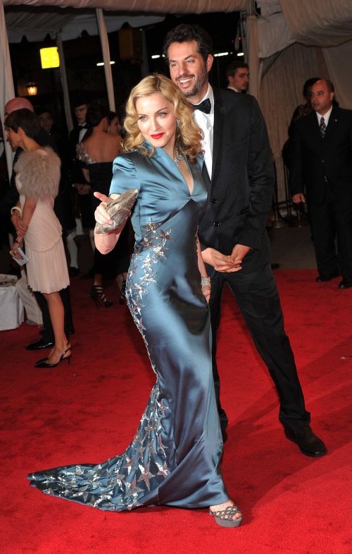 Madonna in Stella McCartney Crveni tepih: MET Ball 2011