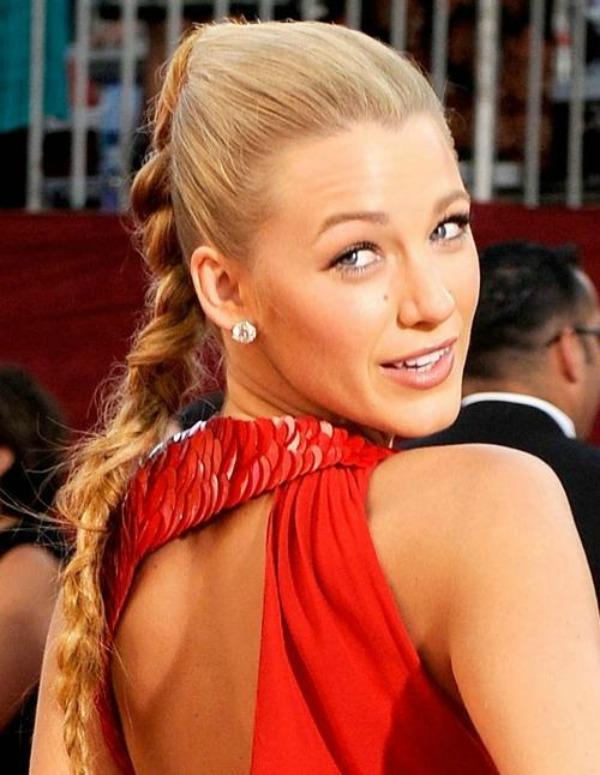 Blake Lively Long Hairstyle 9378357036 Trend: Updos frizure 