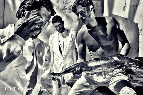 SLika 1. Dolce & Gabbana proleće/leto 2011. 