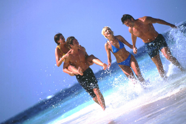 4.Filitheyo BeachFun Neophodni aksesoari za plažu: osmeh, dobro raspoloženje i, naravno, bikini!