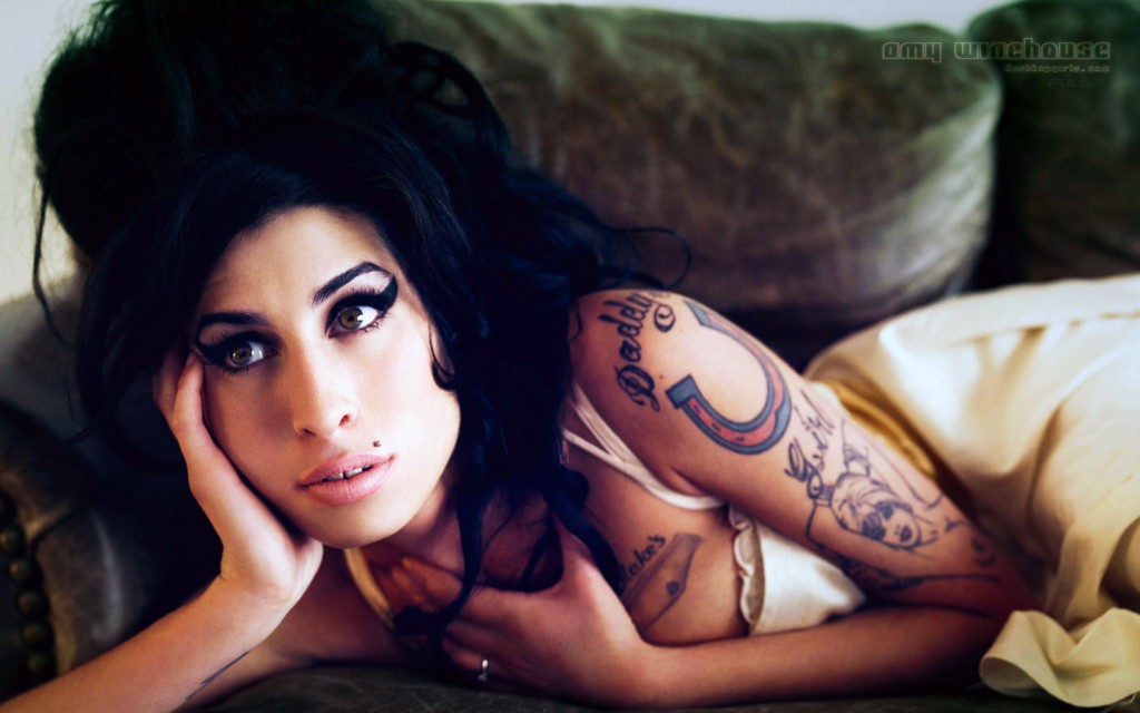 Amy Winehouse Widescreen 211200834740Pm911 1024x640 Ti propadaš, jer se drogiraš