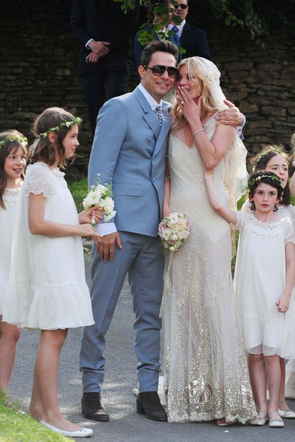 Kmoss10 gl 1jul11 pa Celebrity Wedding: Kate Moss & Jamie Hince