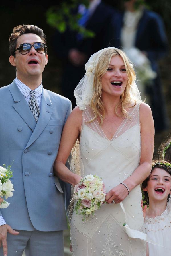 Kmoss7 gl 1jul11 pa Celebrity Wedding: Kate Moss & Jamie Hince