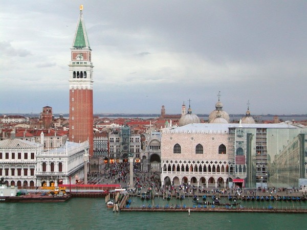 Venice view 5330 Stazama umetnosti i tradicije: Filmski festival u Veneciji 2011.