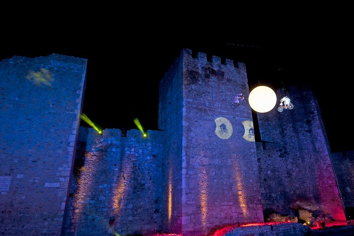 okačiti Festival Tvrđava teatar   Smederevo 03/2011. 