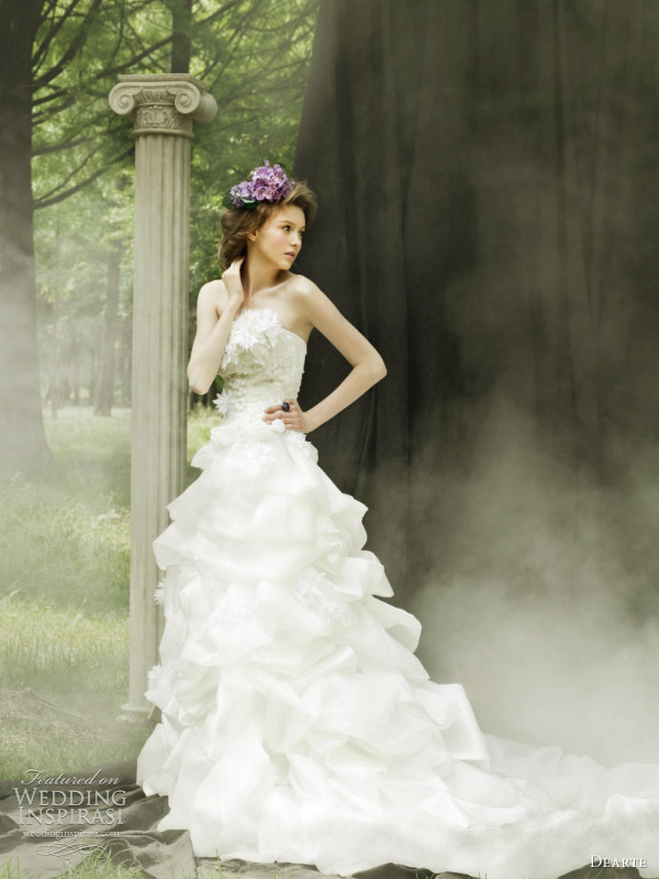dearte romantic wedding dresses 2011 Wedding Lookbook by Dearte: Bajkovite fotografije 