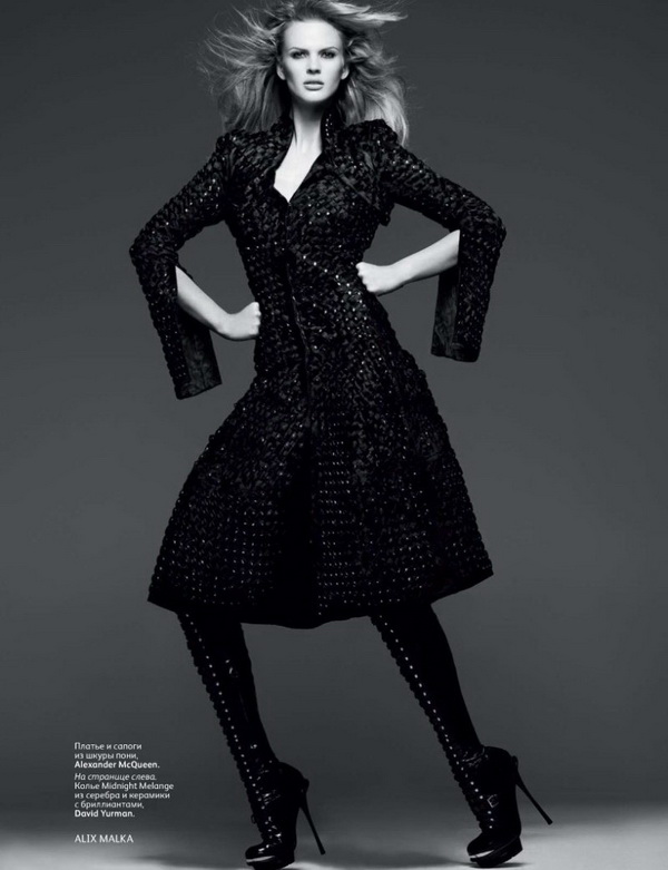 632 Adam Levine i Anne Vyalitsna za Vogue Russia