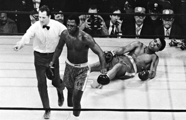 Početak najvećeg rivalstva u istoriji prvi poraz u karijeri Ali nikada nije preboleo Joe Frazier: Čovek koji je znao da ućutka Alija