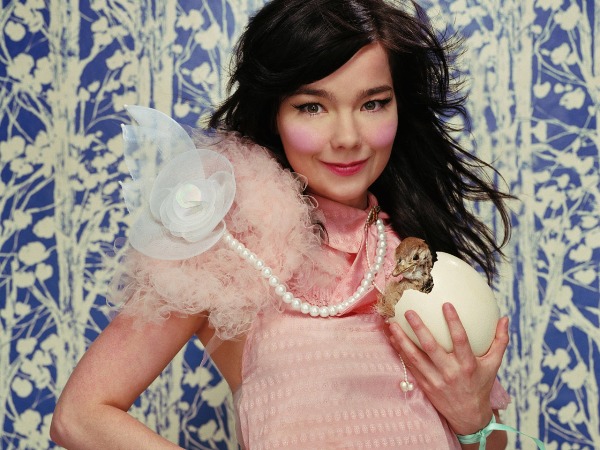 fotografija2 Žestoko srećna: Björk