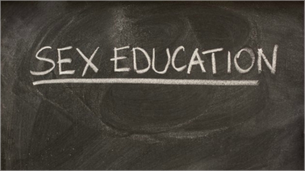 GETTY H 120111 SexEducationChalkBoard Današnje klinke uče satiranje!