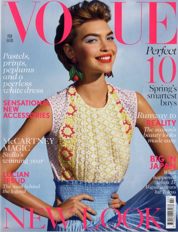 Arizona Muse Vogue UK 1 784x1024 Modni zalogaji: Leto u februaru, print i sport