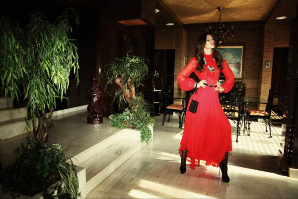 Rasko na crvena haljina svakoga  e oboriti s nogu. “Grazia France”: Seksepilna groznica sedamdesetih