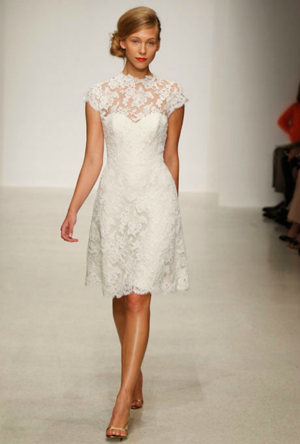 Amsale Short Lace Wedding Dress Amsale: Klasična lepota 