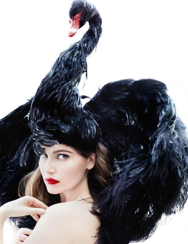 laetitia casta1 “Vogue Paris”: Laetitia Casta zrači seksepilom 