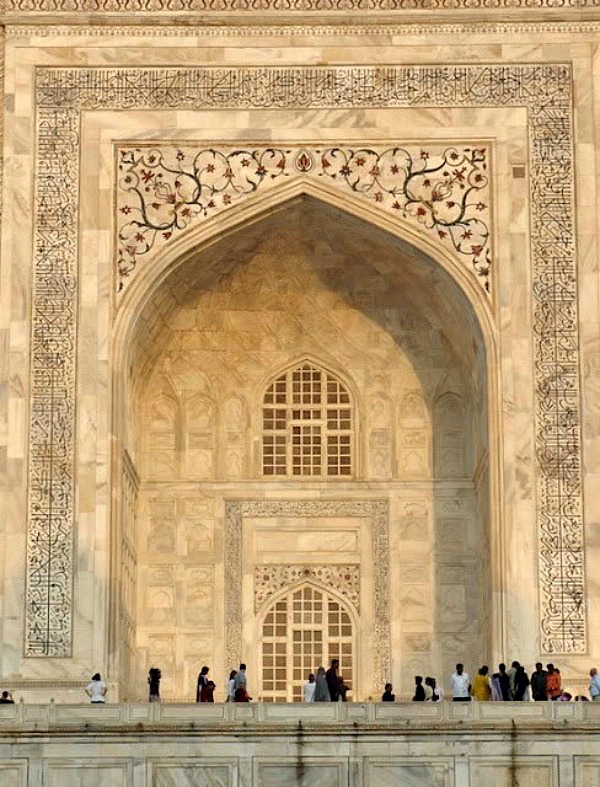 slika br 22 Tadž Mahal: Simbol bezuslovne ljubavi