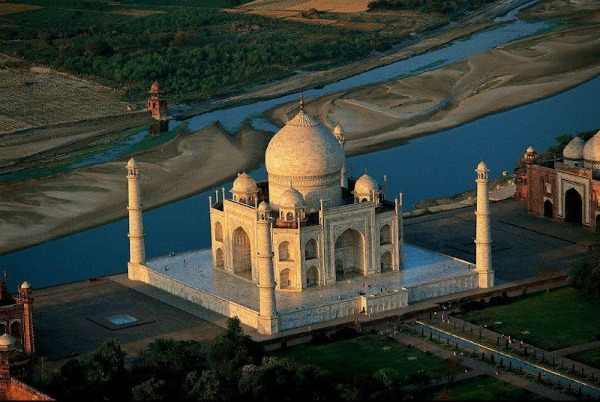 slika br 3 Tadž Mahal: Simbol bezuslovne ljubavi