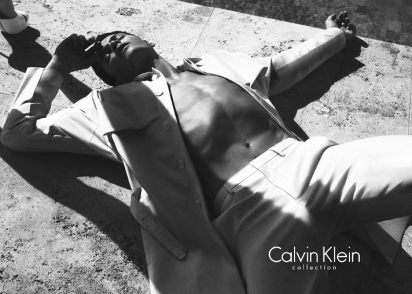 617 Calvin Klein: Letnja vrelina