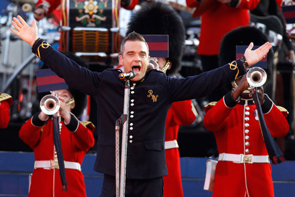01. RW Robbie Williams: Neobična premijera pesme i novi album 