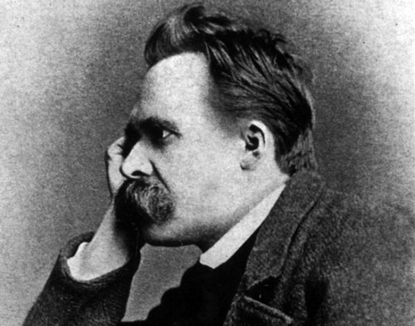 226 Srećan rođendan, Nietzsche! 