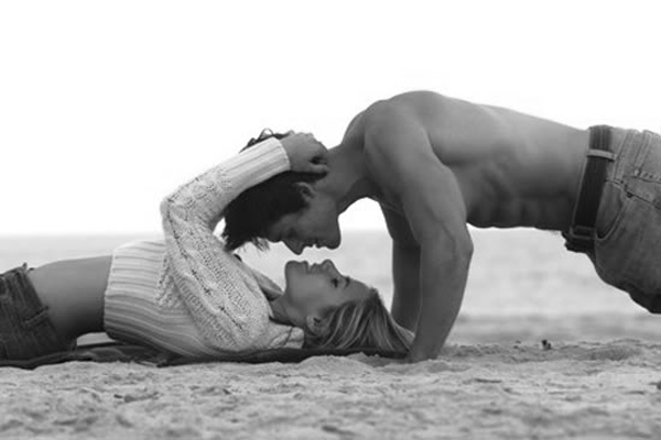 Romantic Love Couples in the Beach1 Koji je tvoj broj? 