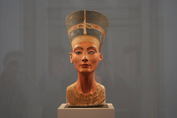 Slika 1108 Nefertiti: Lepota proneta kroz vekove 