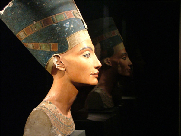 Slika 286 Nefertiti: Lepota proneta kroz vekove 