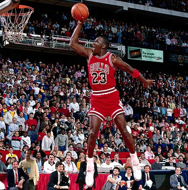 Jordan dunk Michael Jordan: Pola veka od rođenja njegovog letećeg visočanstva 
