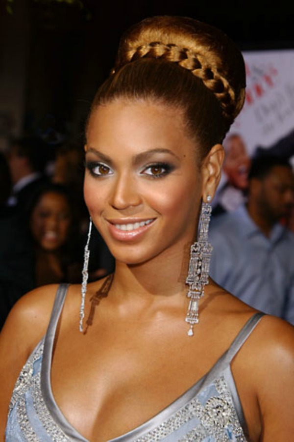 Pun æa i pletenica Beauty Moments: Najlepše frizure Beyoncé