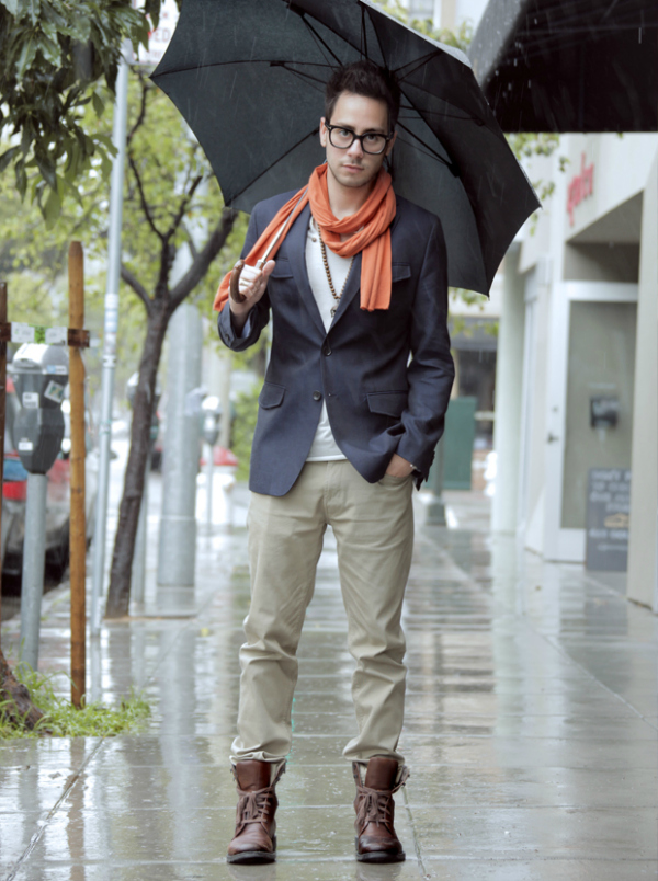 Sa kišobranom Muška moda: Vesela narandžasta                                                          