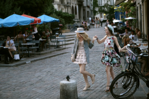 slika 3 The Best Fashion Moments: “Gossip Girl” u gradu svetlosti 