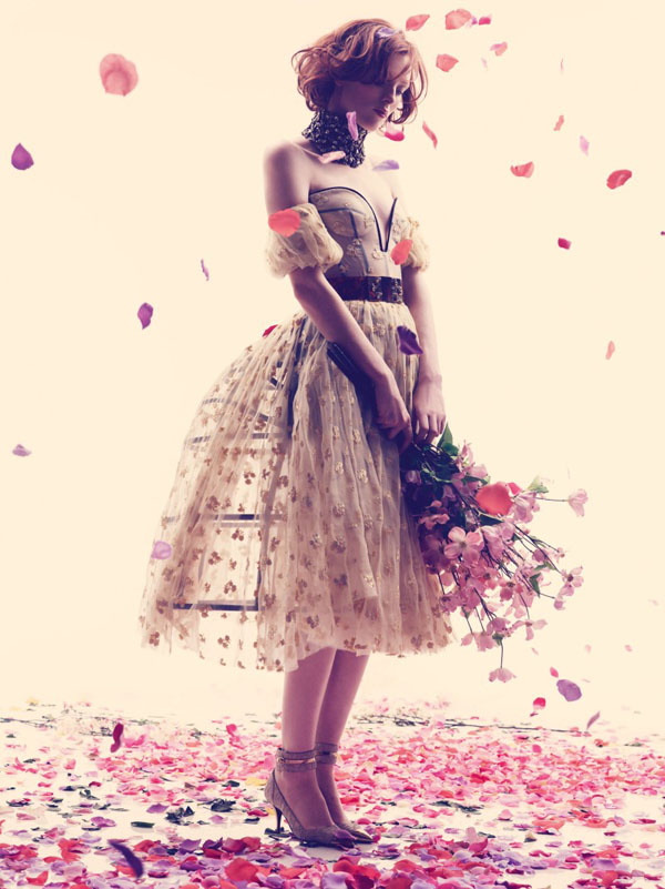 16 “Harper’s Bazaar UK”: Romantika i proleće