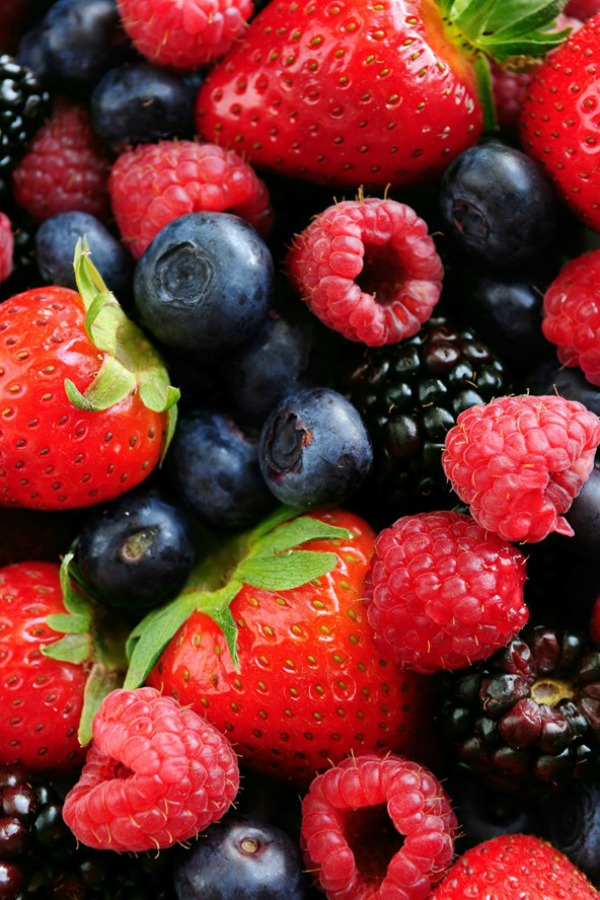 Tamno bobičasto voće 30 najefikasnijih namirnica koje pročišćavaju kožu (3. deo)