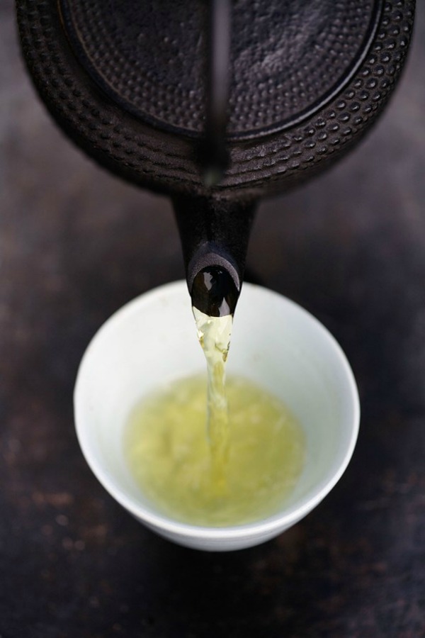 Zeleni čaj 30 najefikasnijih namirnica koje pročišćavaju kožu (3. deo)