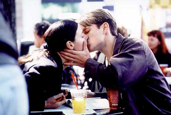 Par se ljubi u bašti kafića Sedam najlepših filmskih ljubavnih izjava 