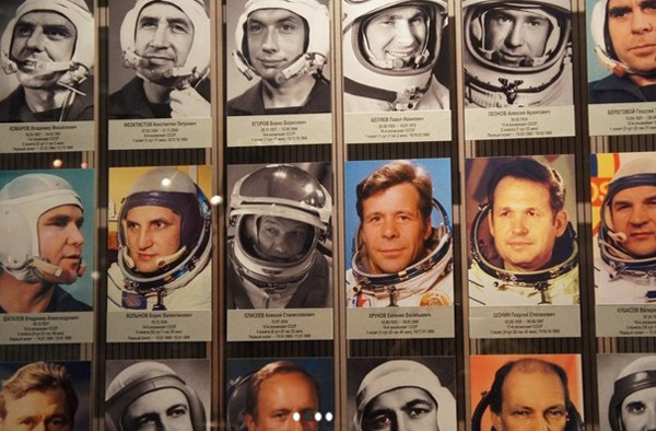 aaa Hit the East: Muzej astronautike, Moskva