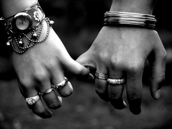 Couples Couples mmmmm nefelh Love Pebbles 1 beauty k album m KissesLove gostaffo romantic sweet couples sexy No.1 Pix emi hands couples hands luv me Chained black and white photography Love this  Lav